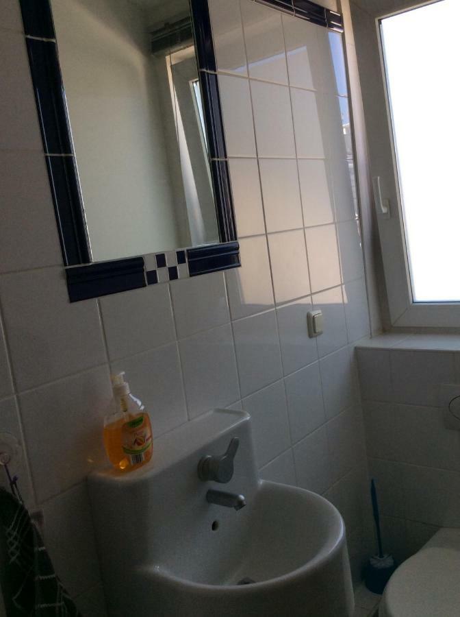 Dachstudio Mit Bad Und Terasse Cologne Exterior photo